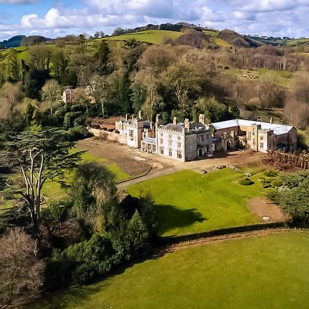 Apartment At Llanerchydol Hall 威尔斯浦 外观 照片